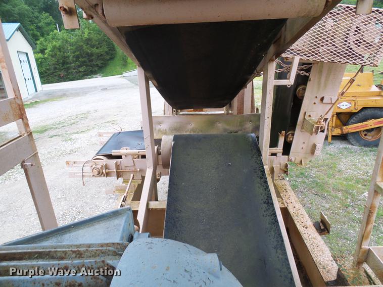 image for item DB2202 Universal 130-150 closed circuit secondary impact crusher