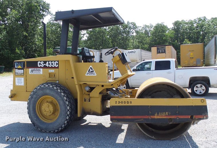 image for item DB2216 2001 Caterpillar CS-433C single drum vibratory roller