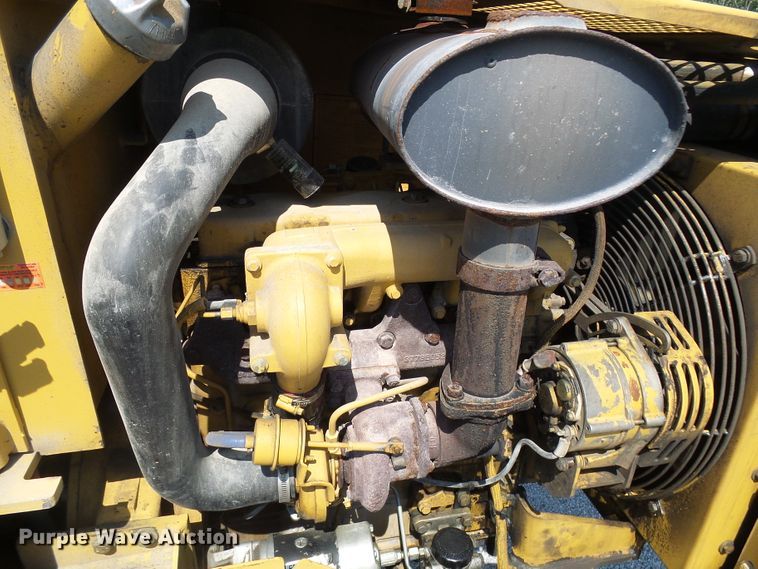 image for item DB2216 2001 Caterpillar CS-433C single drum vibratory roller