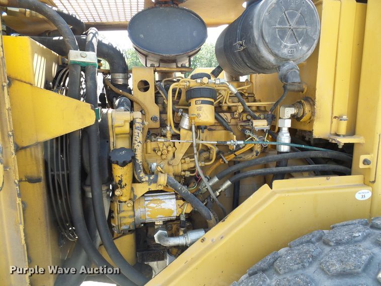 image for item DB2216 2001 Caterpillar CS-433C single drum vibratory roller