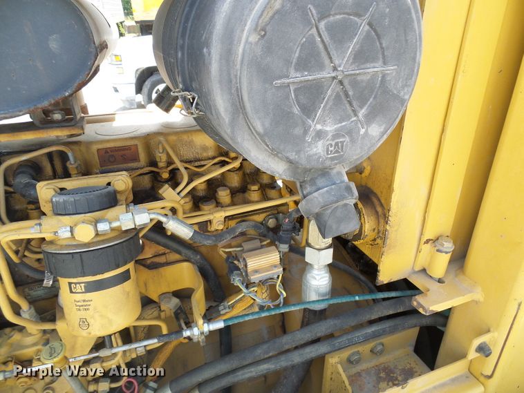 image for item DB2216 2001 Caterpillar CS-433C single drum vibratory roller