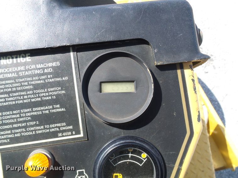 image for item DB2216 2001 Caterpillar CS-433C single drum vibratory roller