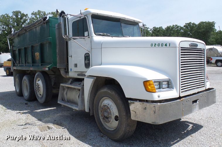 image for item DB2217 1995 Freightliner FLD dump truck