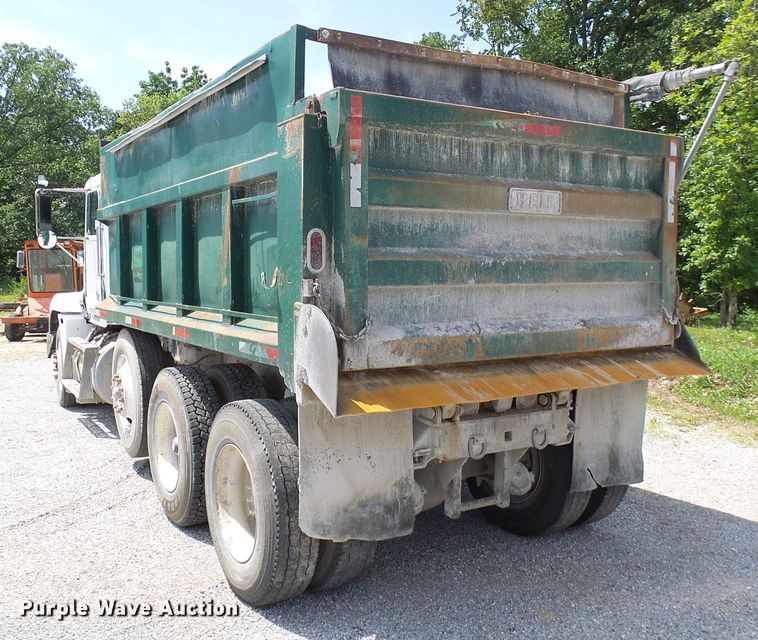 image for item DB2217 1995 Freightliner FLD dump truck