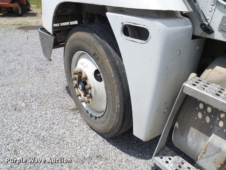 image for item DB2217 1995 Freightliner FLD dump truck