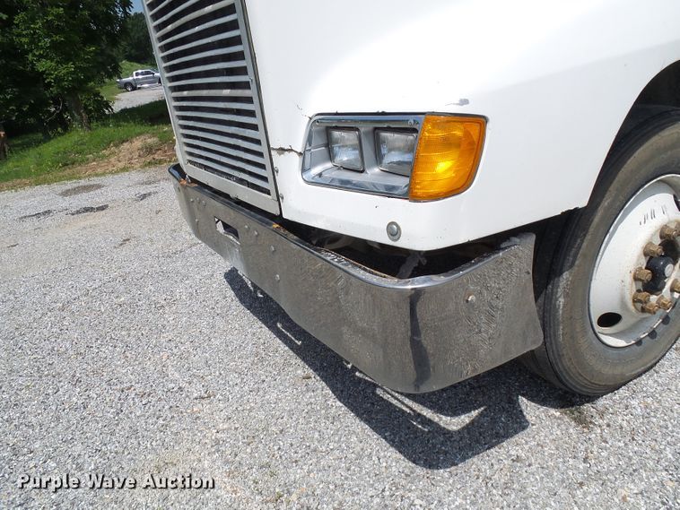 image for item DB2217 1995 Freightliner FLD dump truck