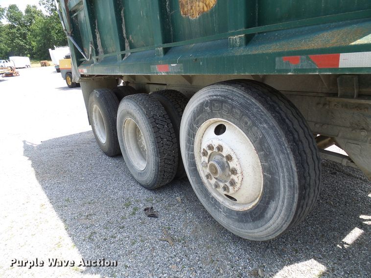 image for item DB2217 1995 Freightliner FLD dump truck