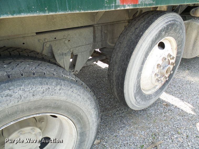 image for item DB2217 1995 Freightliner FLD dump truck