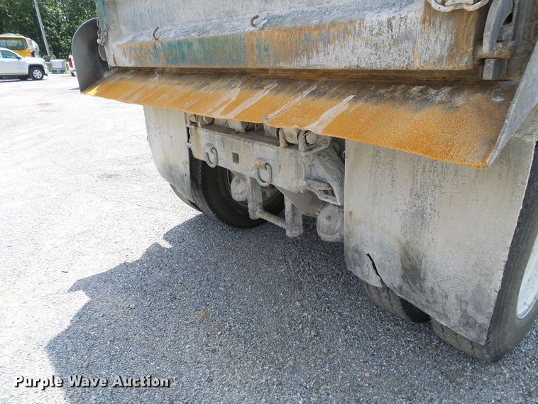 image for item DB2217 1995 Freightliner FLD dump truck