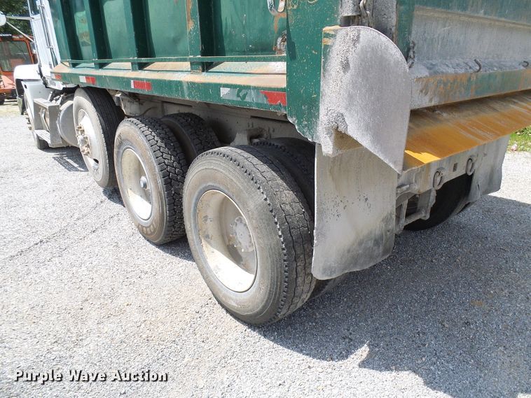 image for item DB2217 1995 Freightliner FLD dump truck