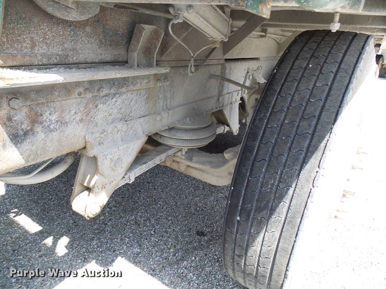 image for item DB2217 1995 Freightliner FLD dump truck