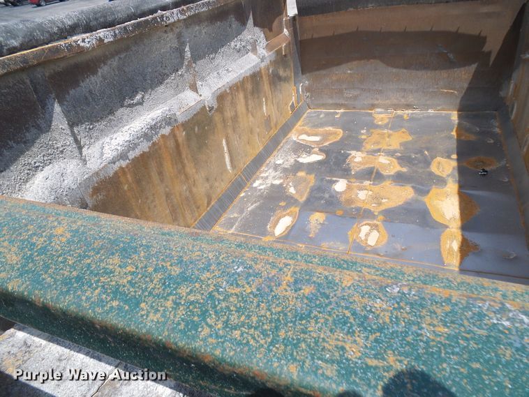 image for item DB2217 1995 Freightliner FLD dump truck