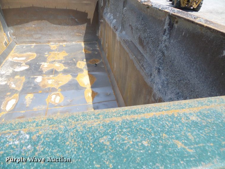 image for item DB2217 1995 Freightliner FLD dump truck