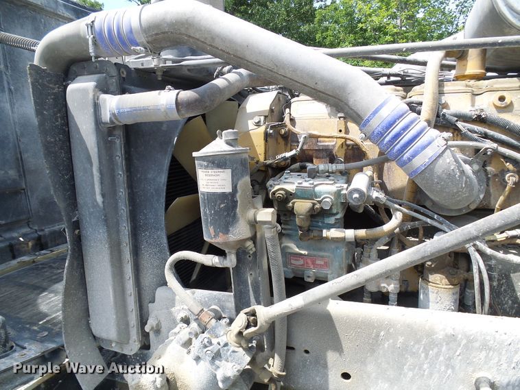 image for item DB2217 1995 Freightliner FLD dump truck