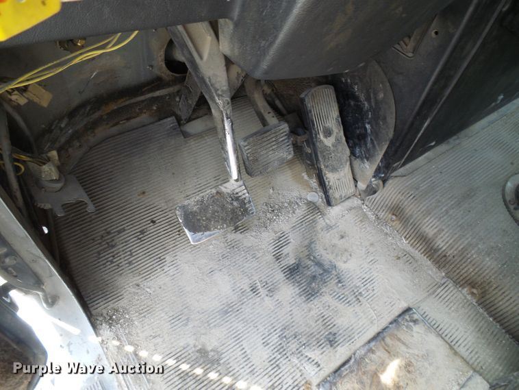 image for item DB2217 1995 Freightliner FLD dump truck