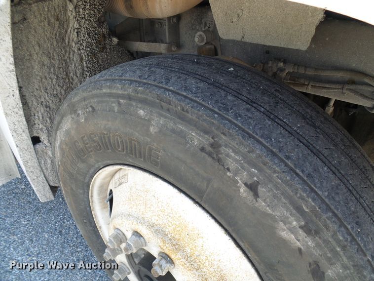 image for item DB2220 1993 Freightliner FLD dump truck