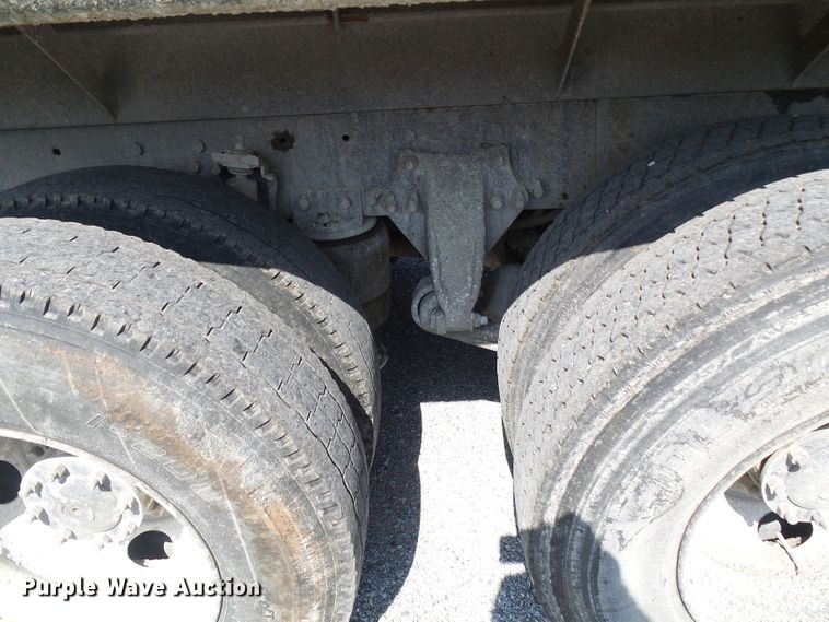 image for item DB2220 1993 Freightliner FLD dump truck