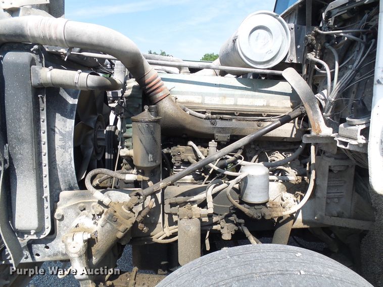 image for item DB2220 1993 Freightliner FLD dump truck