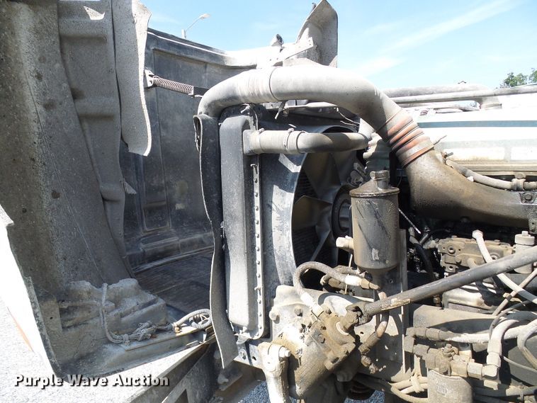 image for item DB2220 1993 Freightliner FLD dump truck