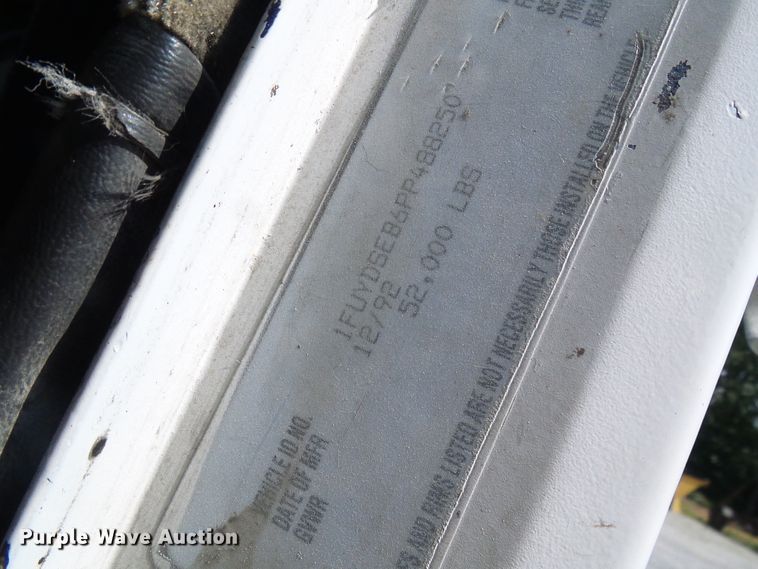 image for item DB2220 1993 Freightliner FLD dump truck