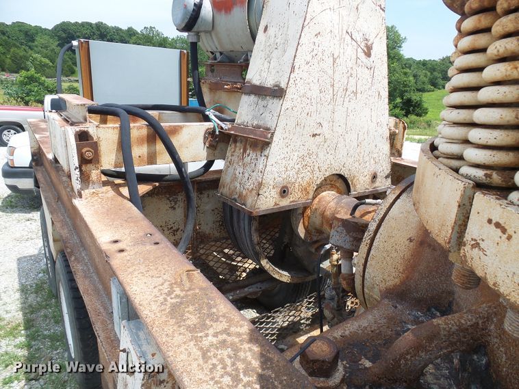 image for item DB2224 Simmons cone crusher