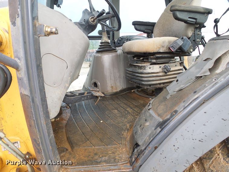 image for item DB2225 2001 Case 580 Super M backhoe