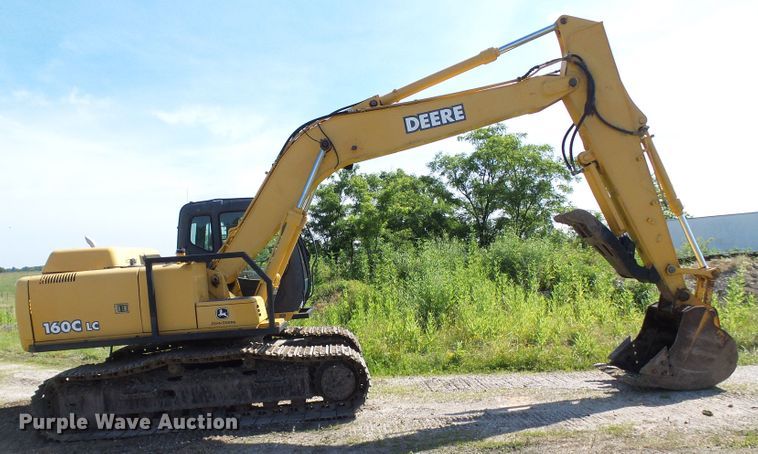 image for item DB2226 2003 John Deere 160C LC excavator