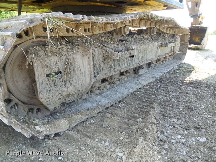 image for item DB2226 2003 John Deere 160C LC excavator