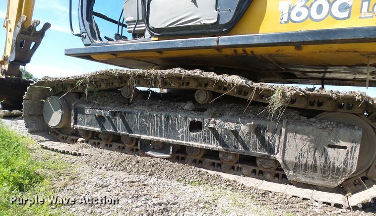 image for item DB2226 2003 John Deere 160C LC excavator