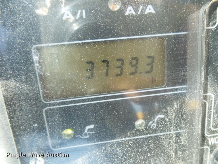 image for item DB2226 2003 John Deere 160C LC excavator