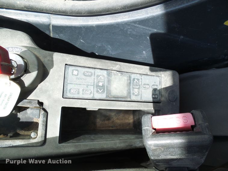 image for item DB2226 2003 John Deere 160C LC excavator