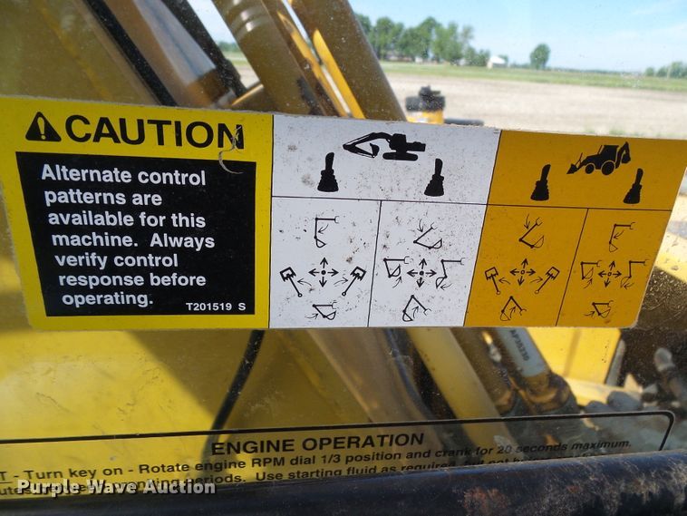 image for item DB2226 2003 John Deere 160C LC excavator