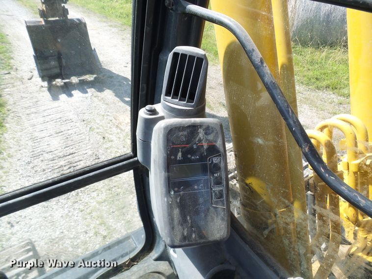 image for item DB2226 2003 John Deere 160C LC excavator