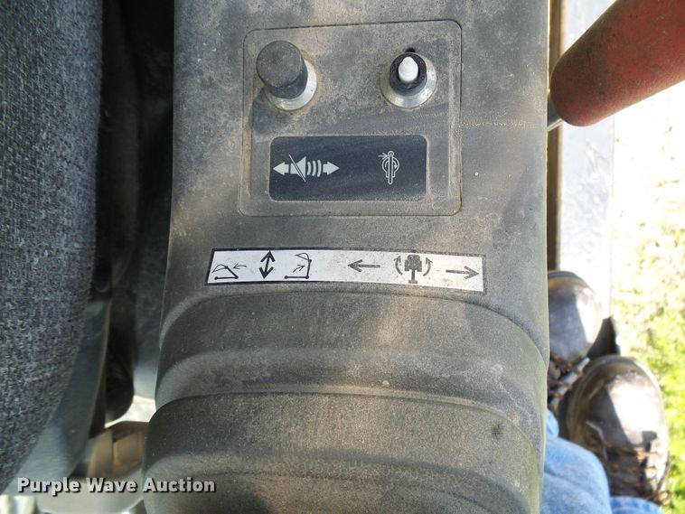 image for item DB2226 2003 John Deere 160C LC excavator