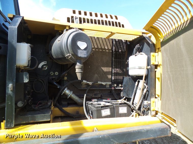 image for item DB2226 2003 John Deere 160C LC excavator