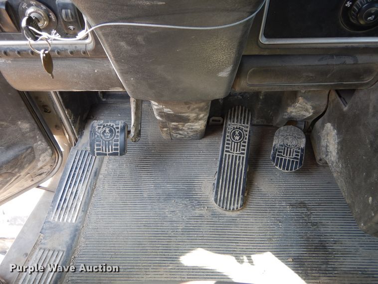 image for item DC0231 2008 Kenworth T800 ready mix truck