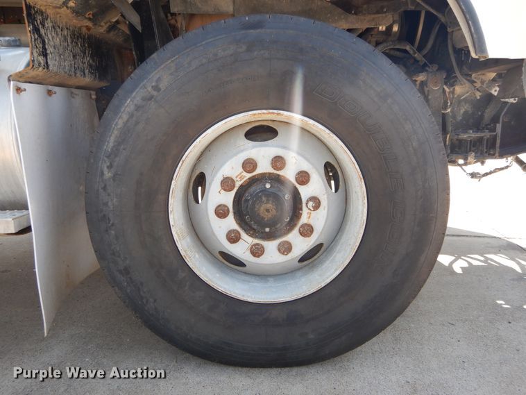 image for item DC0231 2008 Kenworth T800 ready mix truck