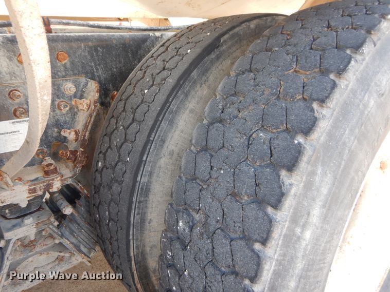 image for item DC0231 2008 Kenworth T800 ready mix truck