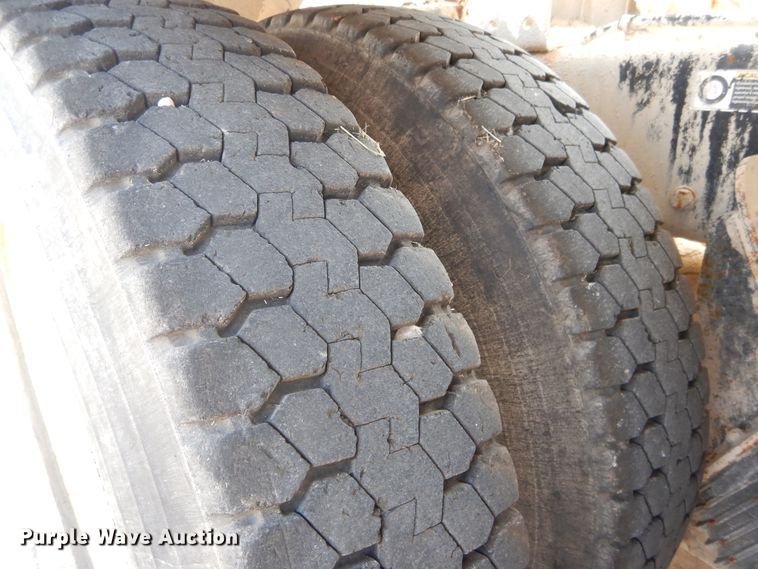 image for item DC0231 2008 Kenworth T800 ready mix truck