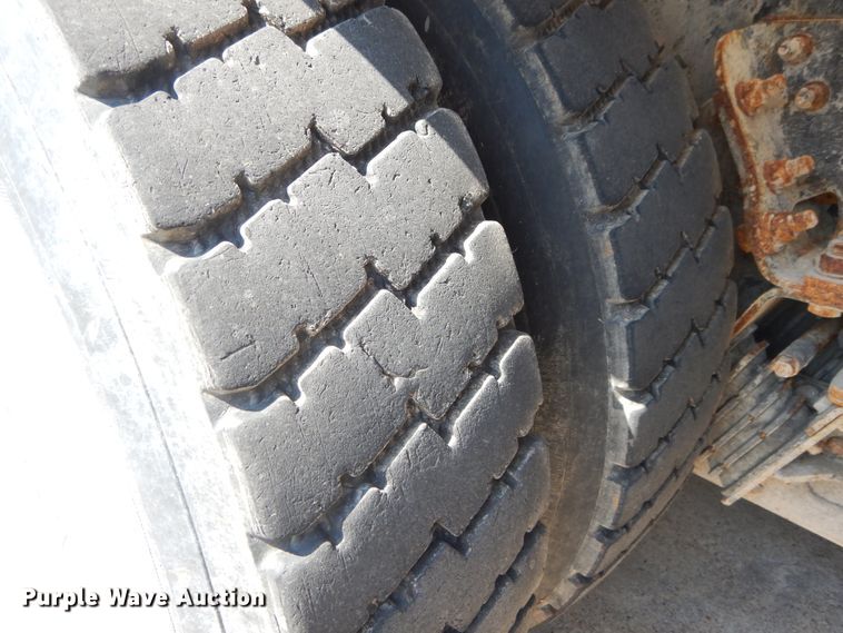 image for item DC0231 2008 Kenworth T800 ready mix truck