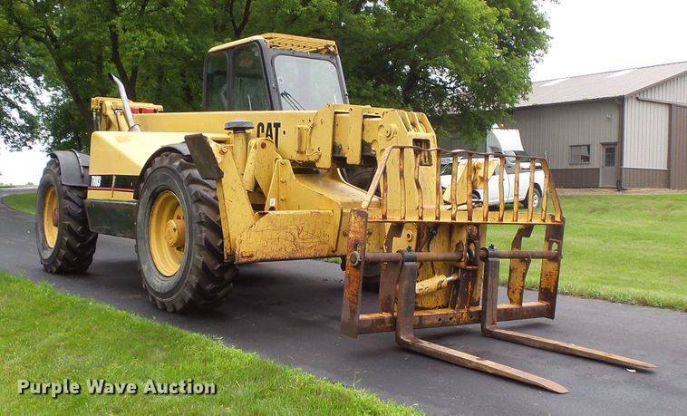 image for item DC4530 1996 Caterpillar TH83 telehandler