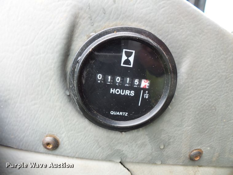 image for item DC4530 1996 Caterpillar TH83 telehandler