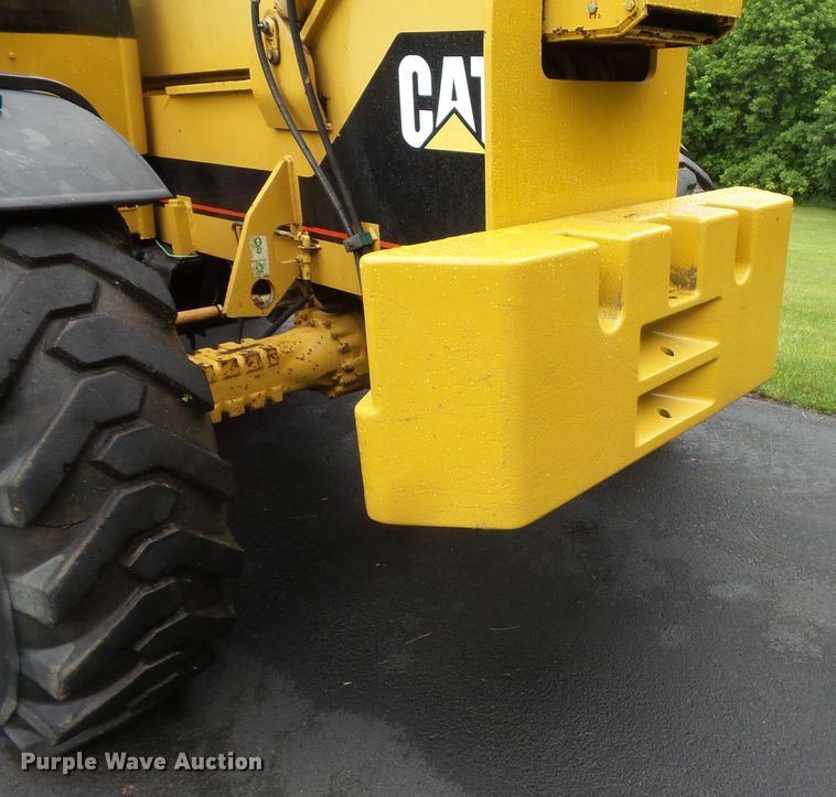 image for item DC4530 1996 Caterpillar TH83 telehandler