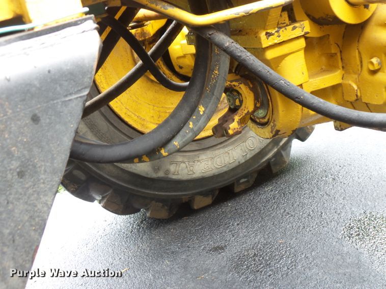 image for item DC4530 1996 Caterpillar TH83 telehandler