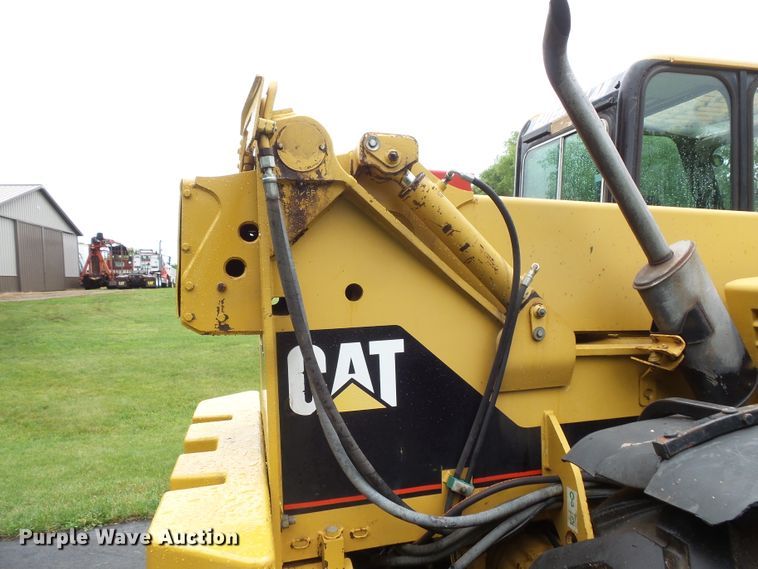 image for item DC4530 1996 Caterpillar TH83 telehandler