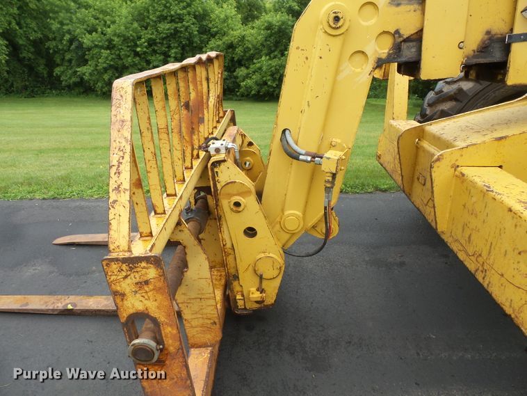 image for item DC4530 1996 Caterpillar TH83 telehandler