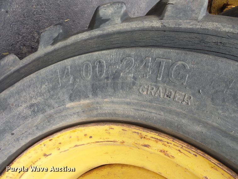 image for item DC4530 1996 Caterpillar TH83 telehandler