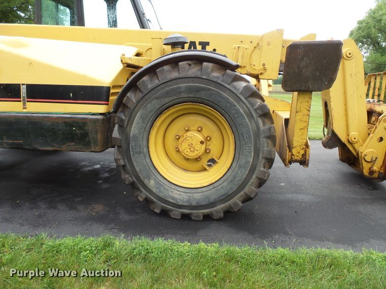 image for item DC4530 1996 Caterpillar TH83 telehandler