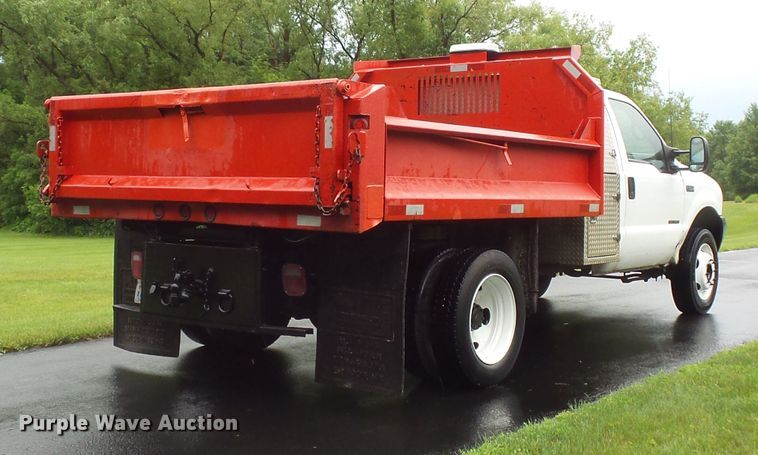 image for item DC4531 2000 Ford F550 Super Duty dump truck