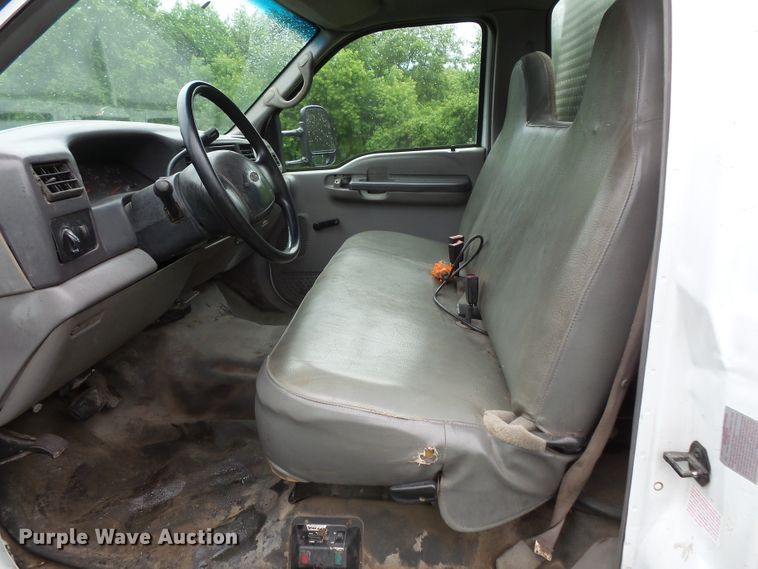 image for item DC4531 2000 Ford F550 Super Duty dump truck